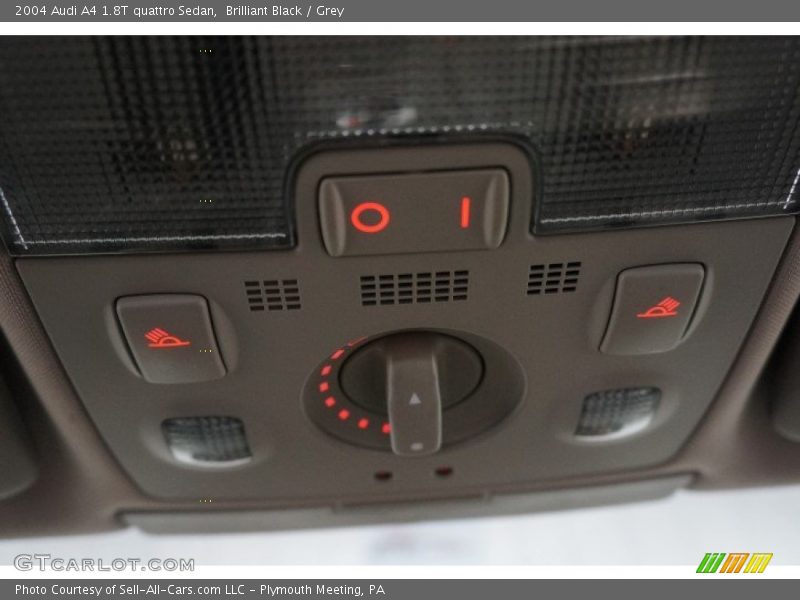 Brilliant Black / Grey 2004 Audi A4 1.8T quattro Sedan