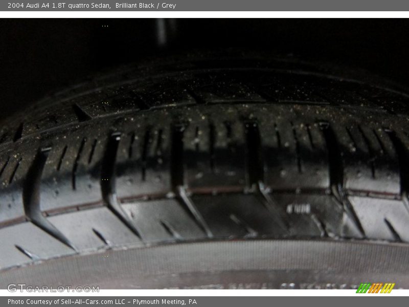 Brilliant Black / Grey 2004 Audi A4 1.8T quattro Sedan