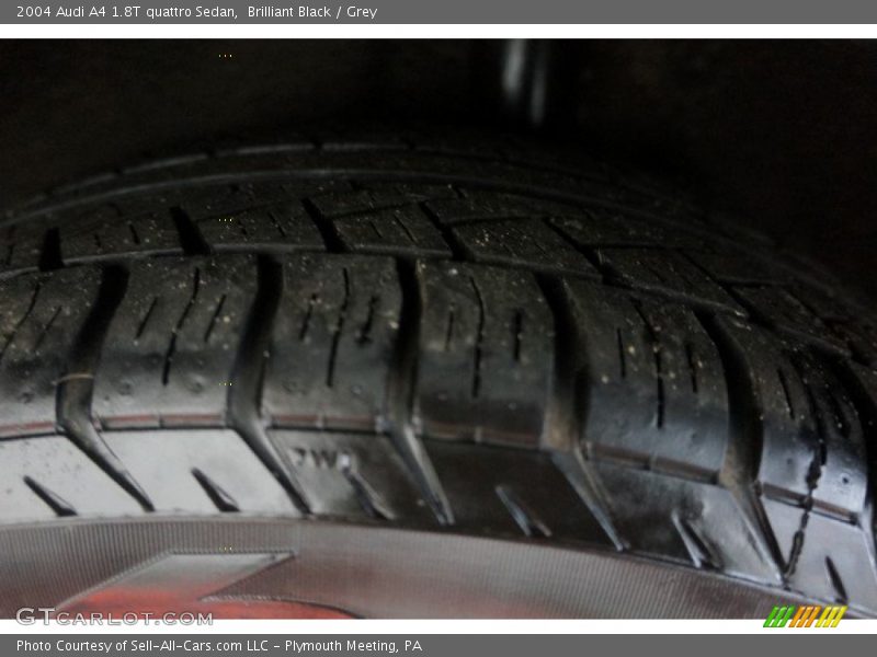 Brilliant Black / Grey 2004 Audi A4 1.8T quattro Sedan