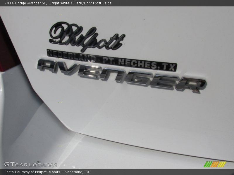 Bright White / Black/Light Frost Beige 2014 Dodge Avenger SE
