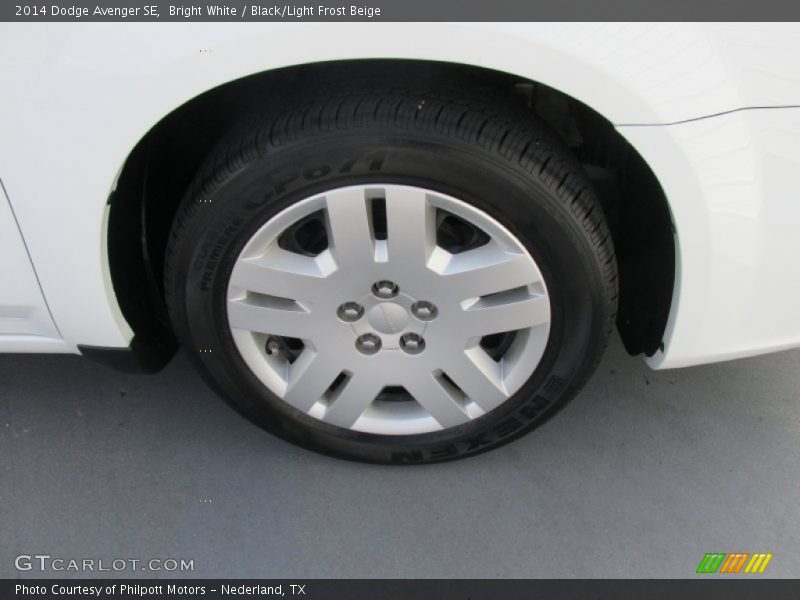 Bright White / Black/Light Frost Beige 2014 Dodge Avenger SE