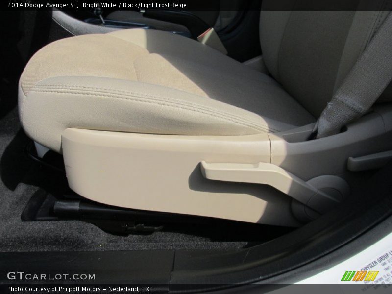 Bright White / Black/Light Frost Beige 2014 Dodge Avenger SE