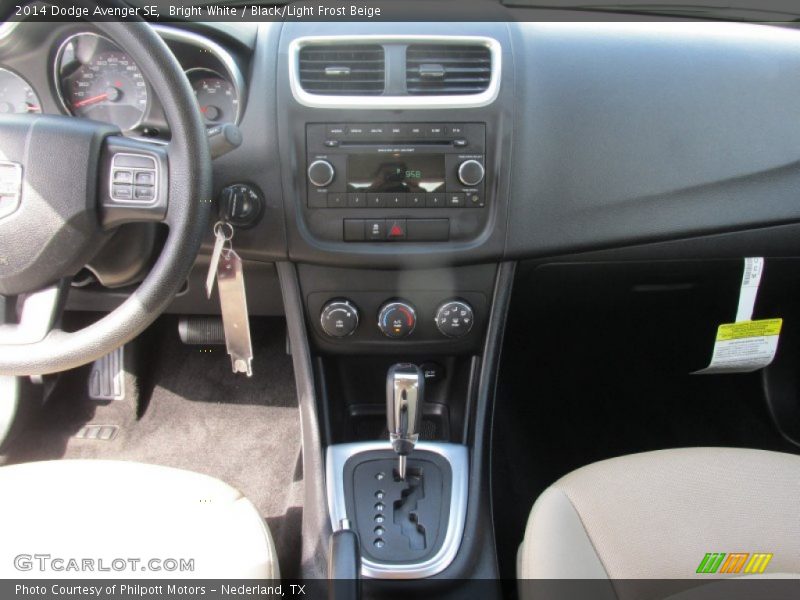 Bright White / Black/Light Frost Beige 2014 Dodge Avenger SE
