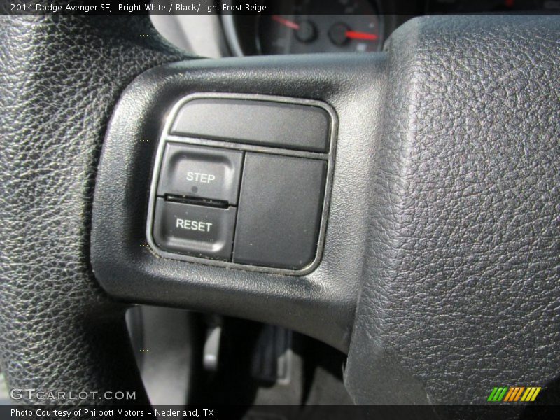 Bright White / Black/Light Frost Beige 2014 Dodge Avenger SE