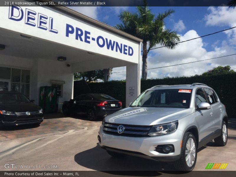 Reflex Silver Metallic / Black 2014 Volkswagen Tiguan SEL