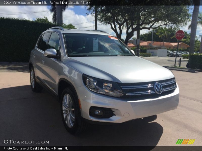 Reflex Silver Metallic / Black 2014 Volkswagen Tiguan SEL