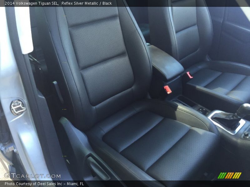 Reflex Silver Metallic / Black 2014 Volkswagen Tiguan SEL