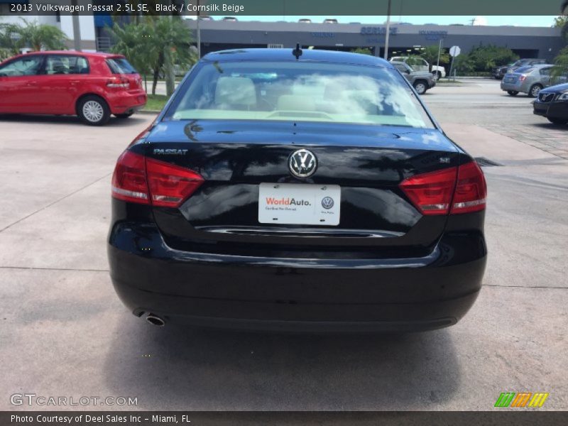 Black / Cornsilk Beige 2013 Volkswagen Passat 2.5L SE