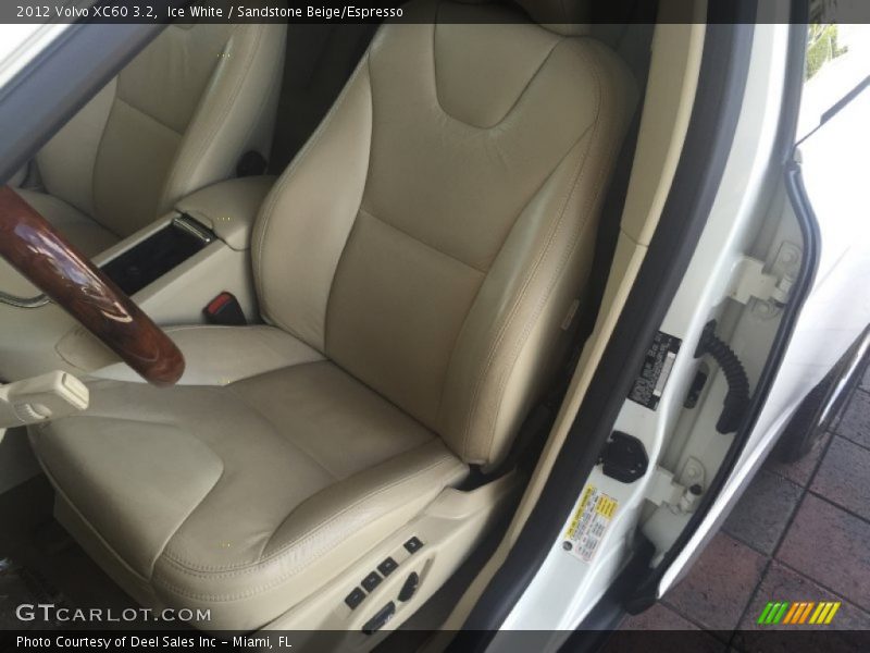 Ice White / Sandstone Beige/Espresso 2012 Volvo XC60 3.2