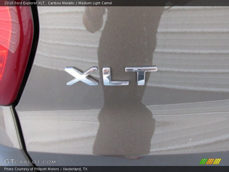  2016 Explorer XLT Logo