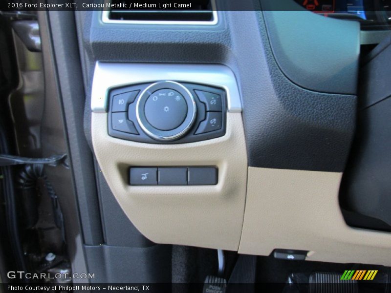 Controls of 2016 Explorer XLT