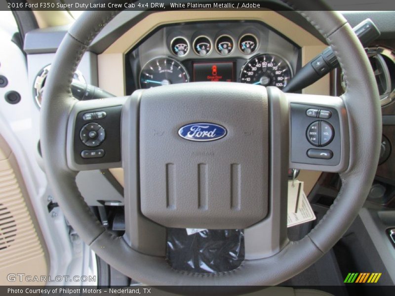  2016 F350 Super Duty Lariat Crew Cab 4x4 DRW Steering Wheel