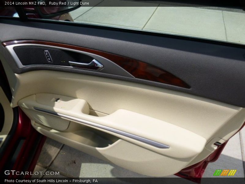 Ruby Red / Light Dune 2014 Lincoln MKZ FWD