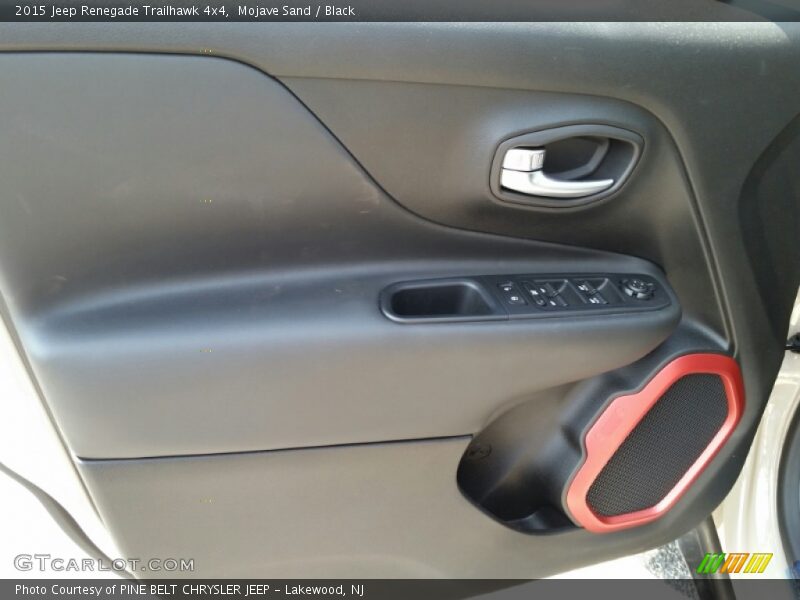 Mojave Sand / Black 2015 Jeep Renegade Trailhawk 4x4