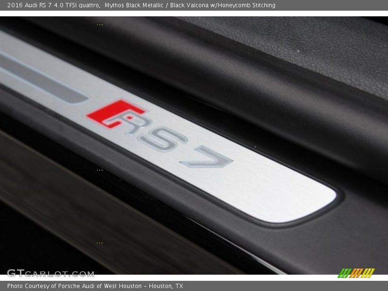 Mythos Black Metallic / Black Valcona w/Honeycomb Stitching 2016 Audi RS 7 4.0 TFSI quattro