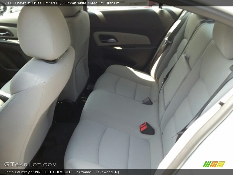 Summit White / Medium Titanium 2016 Chevrolet Cruze Limited LT