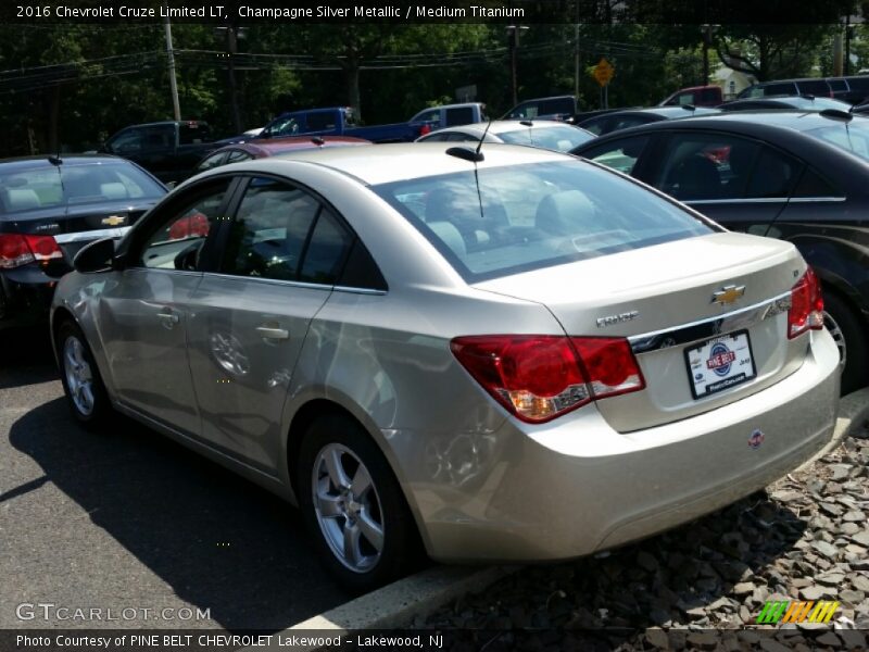 Champagne Silver Metallic / Medium Titanium 2016 Chevrolet Cruze Limited LT