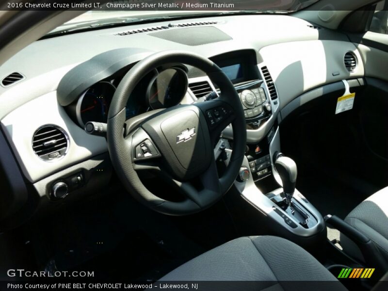 Champagne Silver Metallic / Medium Titanium 2016 Chevrolet Cruze Limited LT