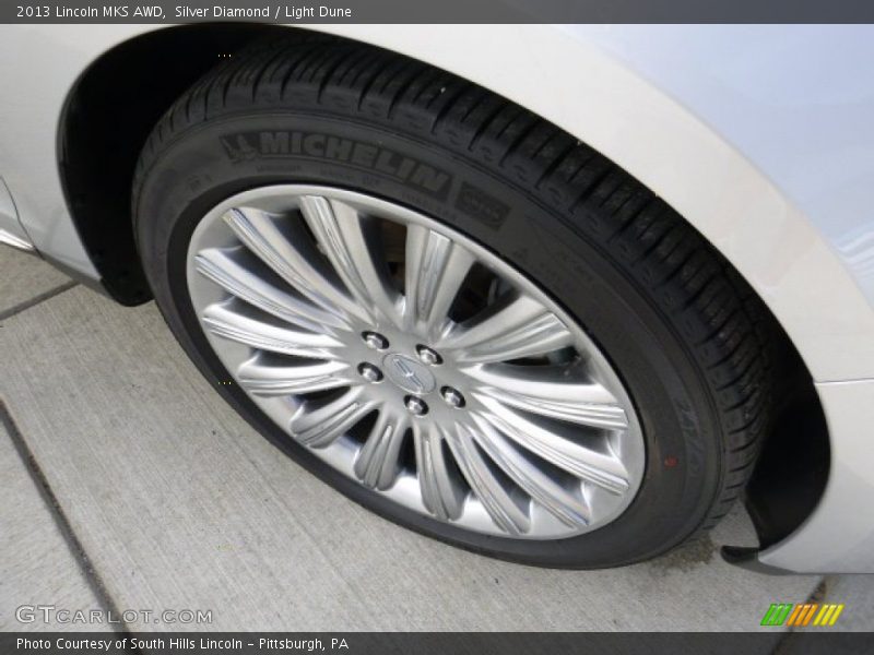 Silver Diamond / Light Dune 2013 Lincoln MKS AWD