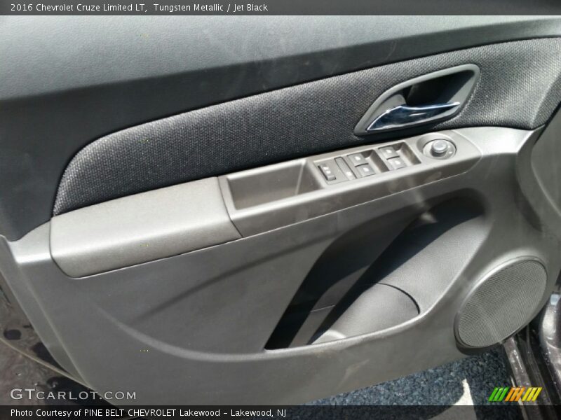 Tungsten Metallic / Jet Black 2016 Chevrolet Cruze Limited LT