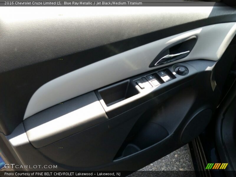 Blue Ray Metallic / Jet Black/Medium Titanium 2016 Chevrolet Cruze Limited LS