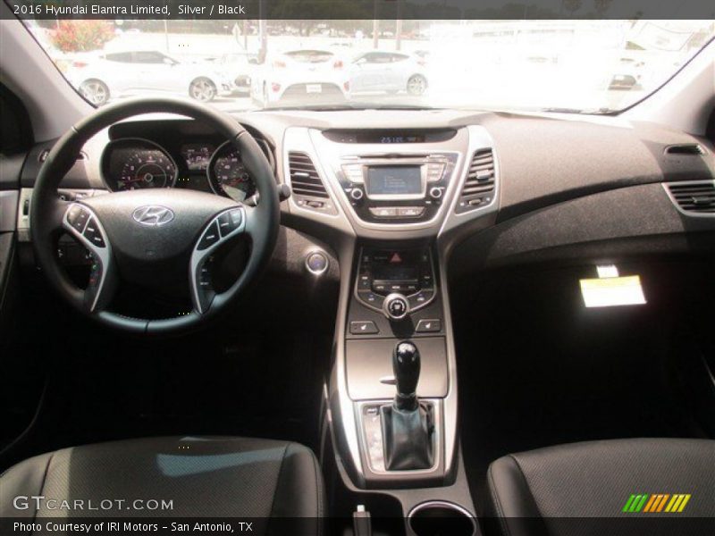 Silver / Black 2016 Hyundai Elantra Limited