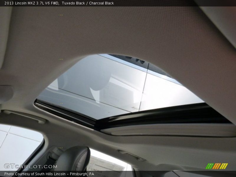 Tuxedo Black / Charcoal Black 2013 Lincoln MKZ 3.7L V6 FWD