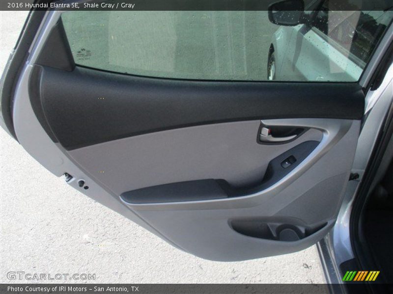 Shale Gray / Gray 2016 Hyundai Elantra SE