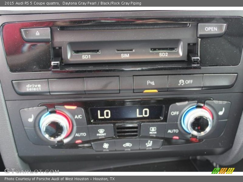 Controls of 2015 RS 5 Coupe quattro