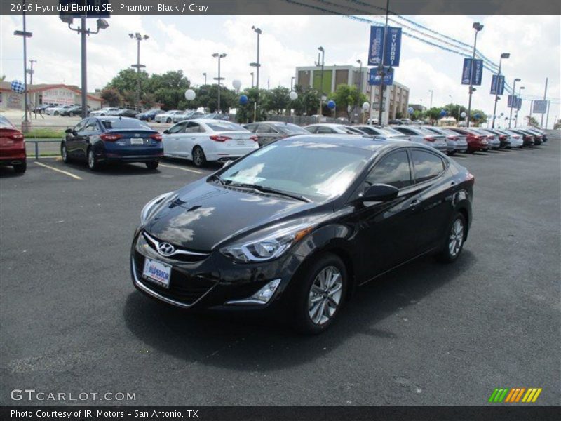 Phantom Black / Gray 2016 Hyundai Elantra SE