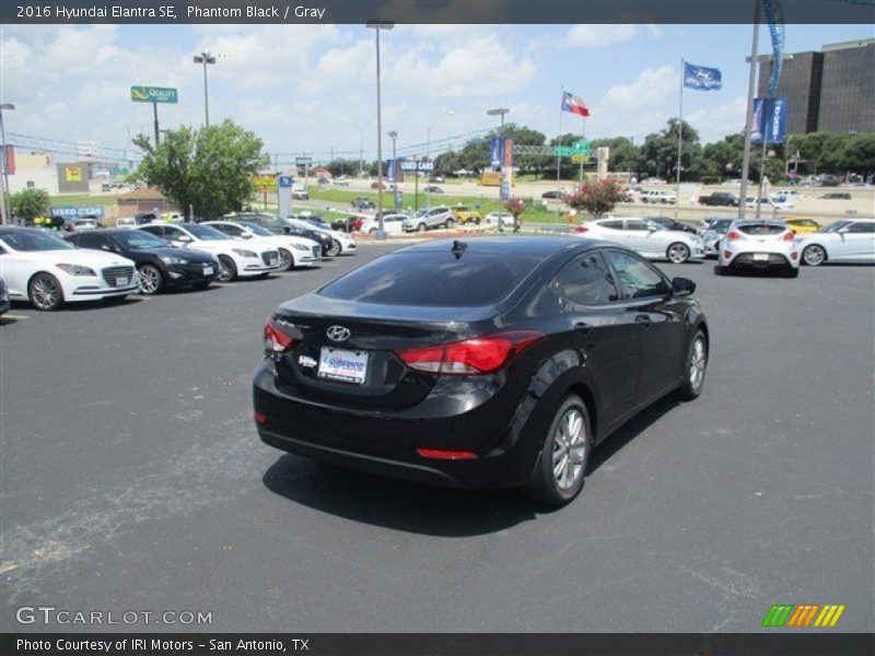 Phantom Black / Gray 2016 Hyundai Elantra SE