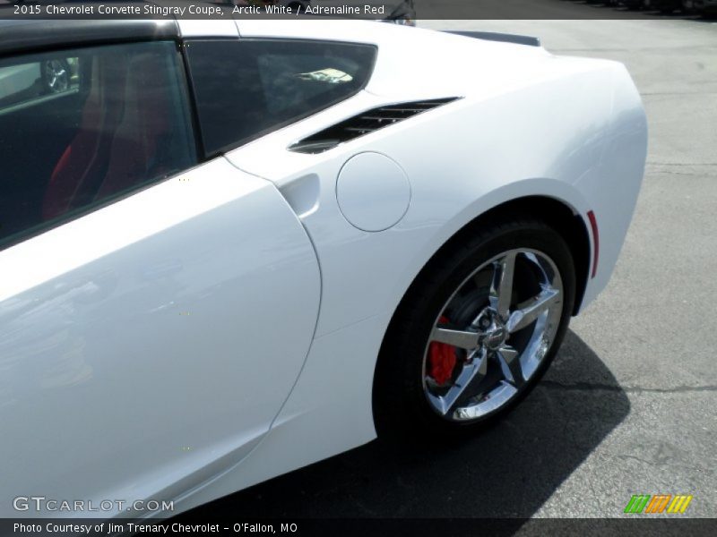 Arctic White / Adrenaline Red 2015 Chevrolet Corvette Stingray Coupe