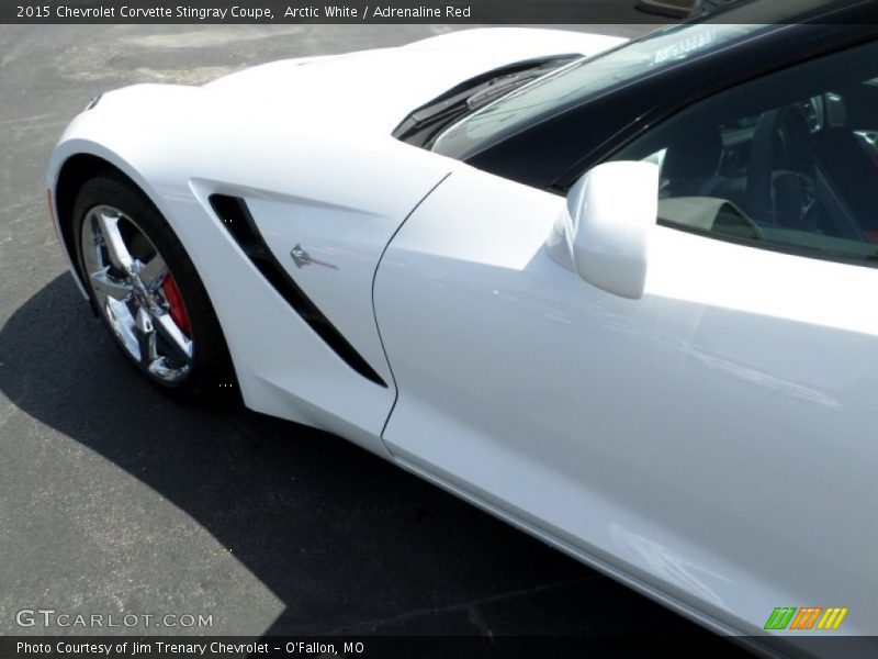 Arctic White / Adrenaline Red 2015 Chevrolet Corvette Stingray Coupe