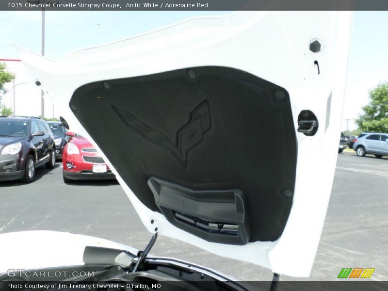 Arctic White / Adrenaline Red 2015 Chevrolet Corvette Stingray Coupe