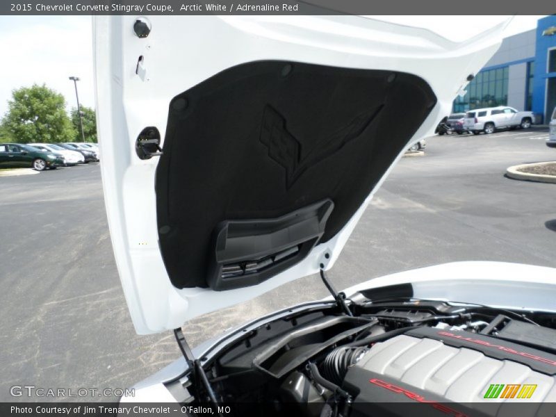 Arctic White / Adrenaline Red 2015 Chevrolet Corvette Stingray Coupe
