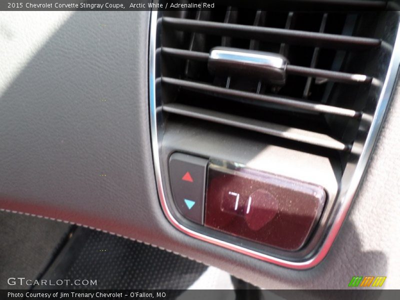 Arctic White / Adrenaline Red 2015 Chevrolet Corvette Stingray Coupe