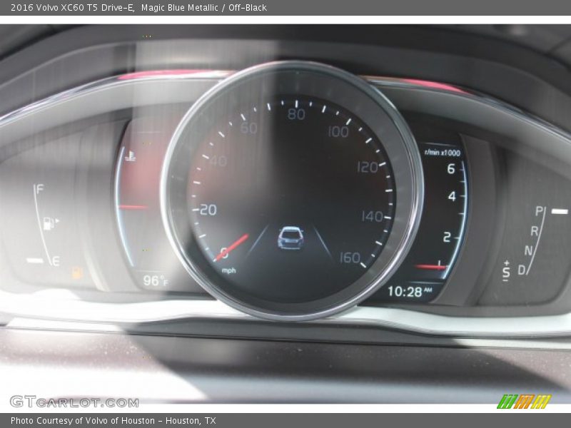 Magic Blue Metallic / Off-Black 2016 Volvo XC60 T5 Drive-E