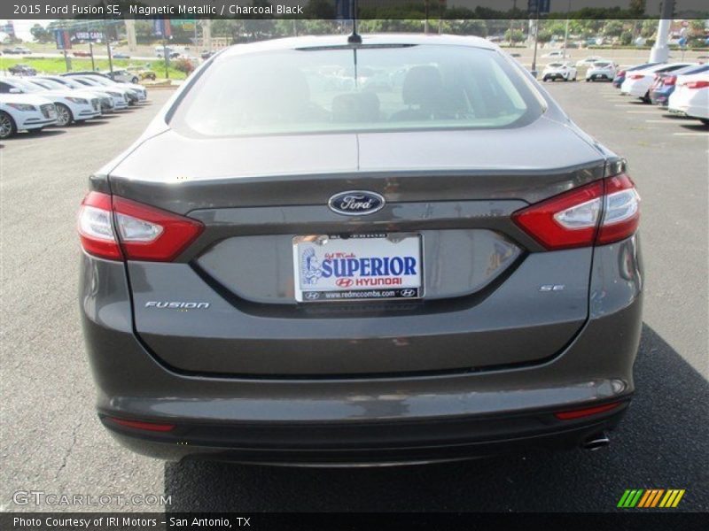 Magnetic Metallic / Charcoal Black 2015 Ford Fusion SE