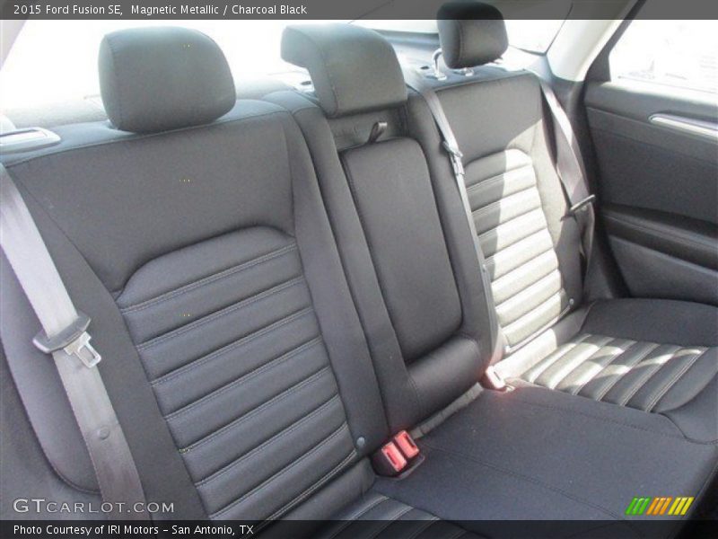 Magnetic Metallic / Charcoal Black 2015 Ford Fusion SE