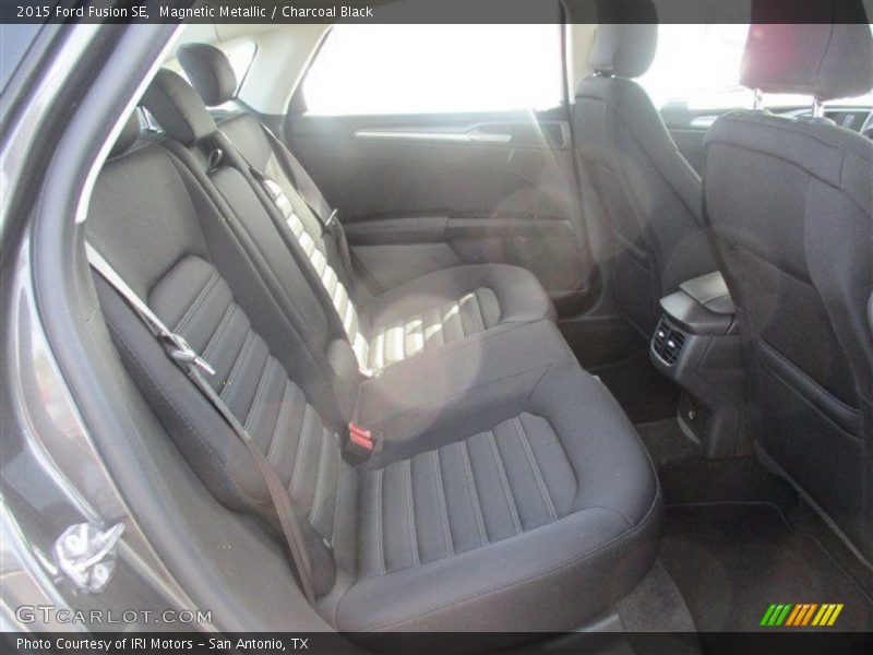 Magnetic Metallic / Charcoal Black 2015 Ford Fusion SE