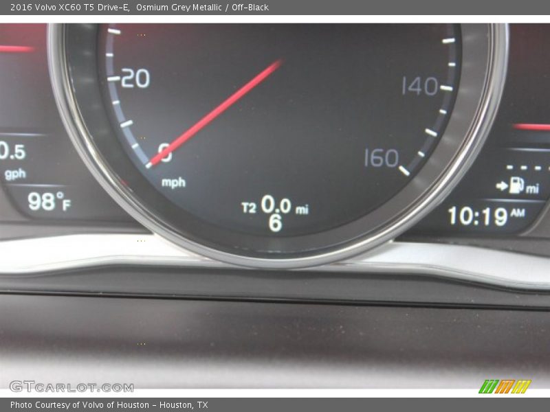 Osmium Grey Metallic / Off-Black 2016 Volvo XC60 T5 Drive-E