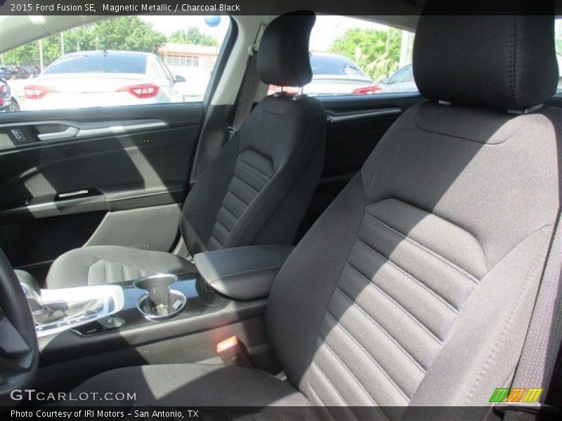 Magnetic Metallic / Charcoal Black 2015 Ford Fusion SE