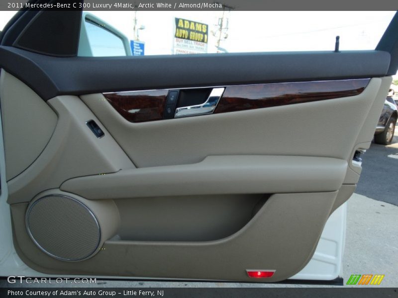 Arctic White / Almond/Mocha 2011 Mercedes-Benz C 300 Luxury 4Matic