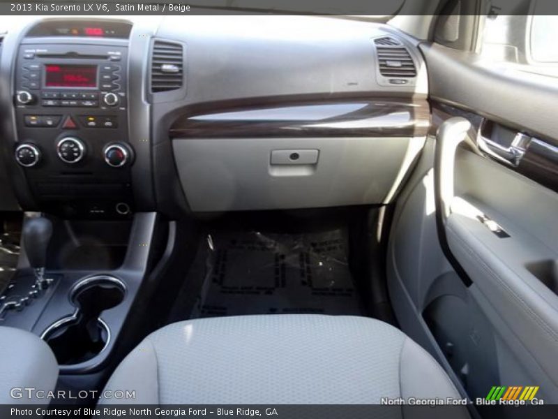 Satin Metal / Beige 2013 Kia Sorento LX V6