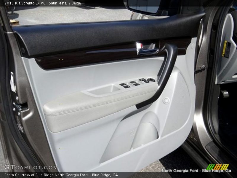 Satin Metal / Beige 2013 Kia Sorento LX V6