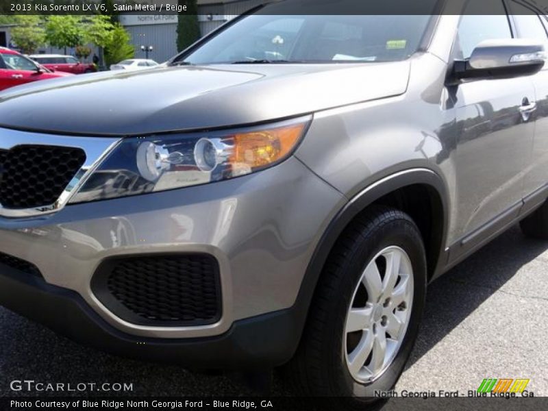 Satin Metal / Beige 2013 Kia Sorento LX V6