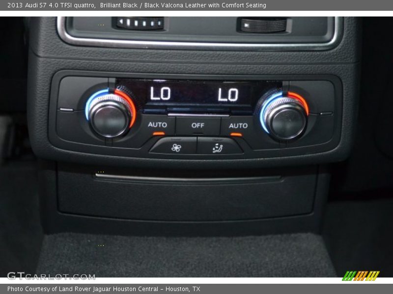 Controls of 2013 S7 4.0 TFSI quattro