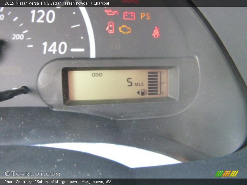 Fresh Powder / Charcoal 2015 Nissan Versa 1.6 S Sedan