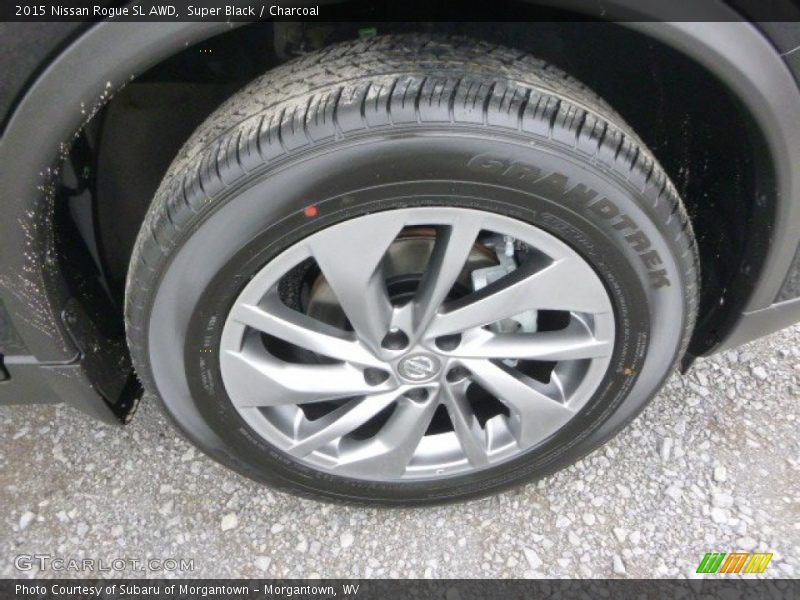 Super Black / Charcoal 2015 Nissan Rogue SL AWD