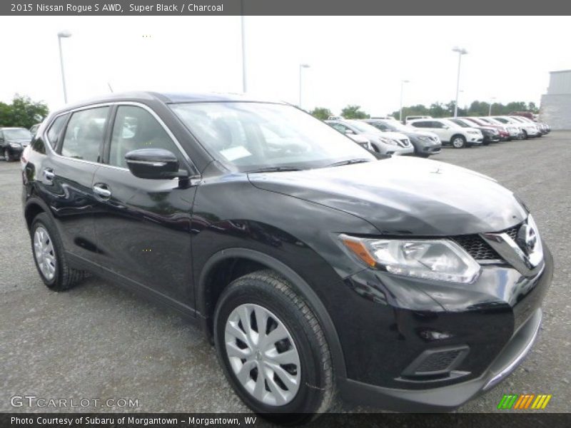 Super Black / Charcoal 2015 Nissan Rogue S AWD